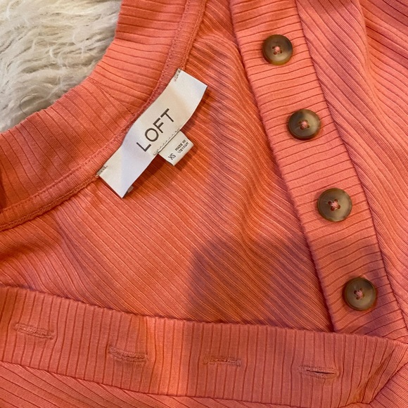 Coral Loft ribbed long sleeve blouse shirt with ribbed texture and button V neck - Picture 2 of 7